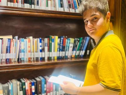 عرشیا خوشرو