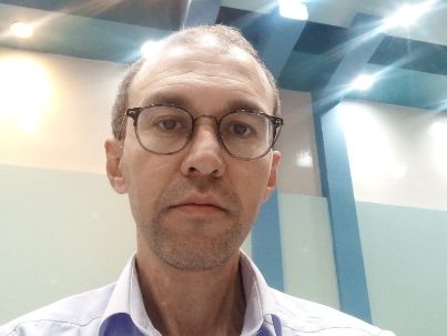 عکس شاعر علیرضا  قدیانی 