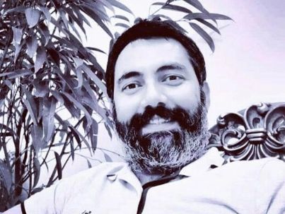 منوچهر هاشی بوف