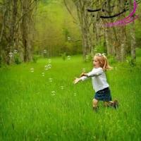 هنوز هم دختربچه هستی